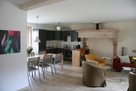 La Fontenelle - Lovely Holiday House With Swimming Pool Cuisery Eksteriør bilde
